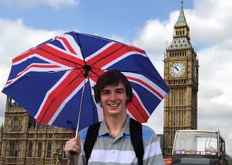 Best Courses to Study Abroad After 12th for Indian Students (2025 Guide)